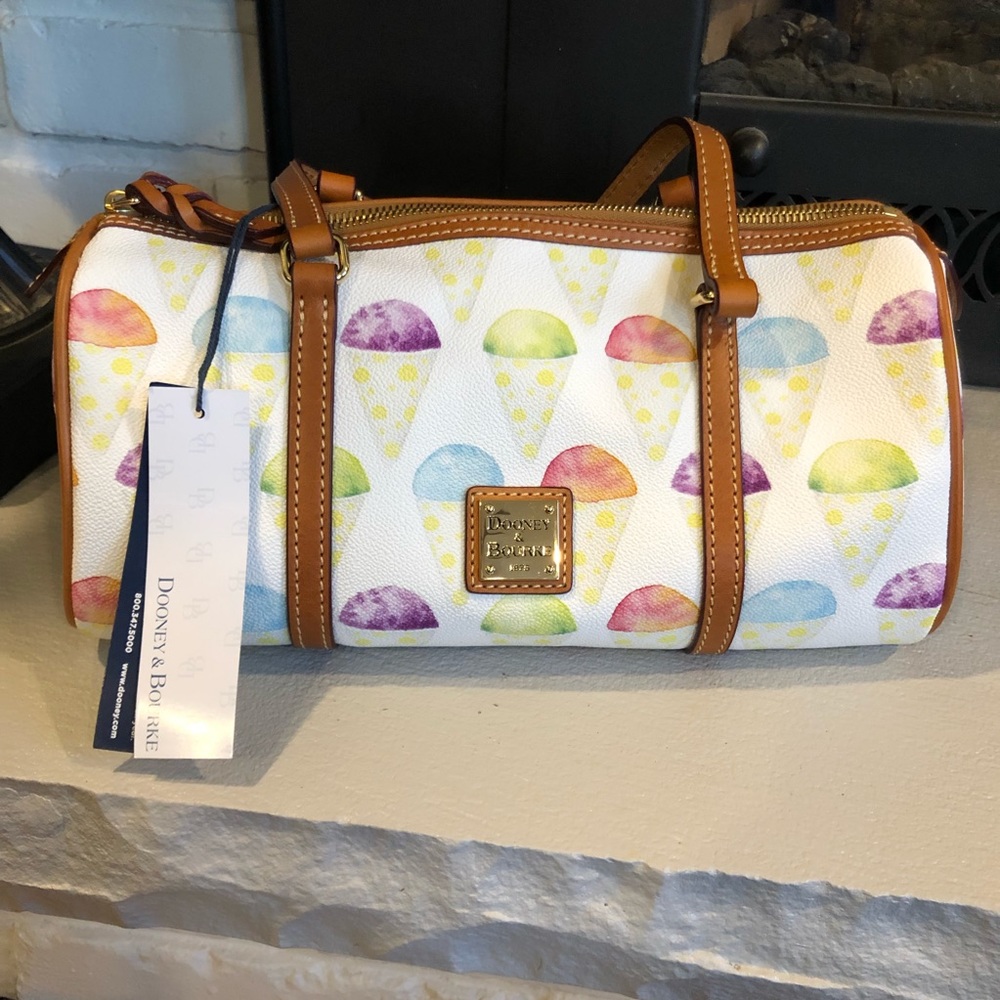 NWT Dooney and Bourke Snowcone Barrell Bag